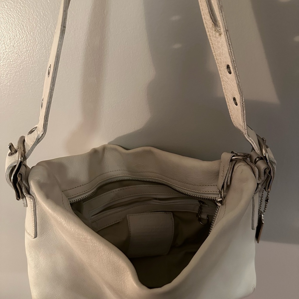 Coach Cream Leather Bag with Tassle - Picture 5 of 5